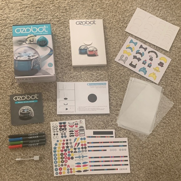 Ozobot Starter Pack with Blue Robot - Picture 4 of 5